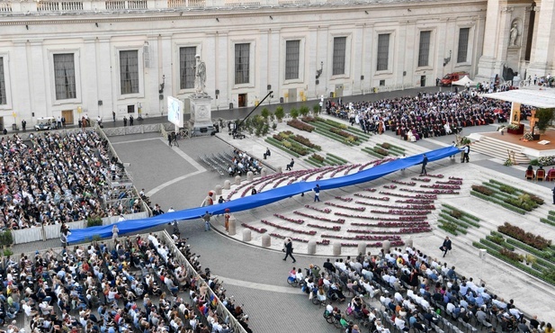 Watykan: W środę rozpoczyna się pierwsza sesja zgromadzenia Synodu Biskupów 2021-2024