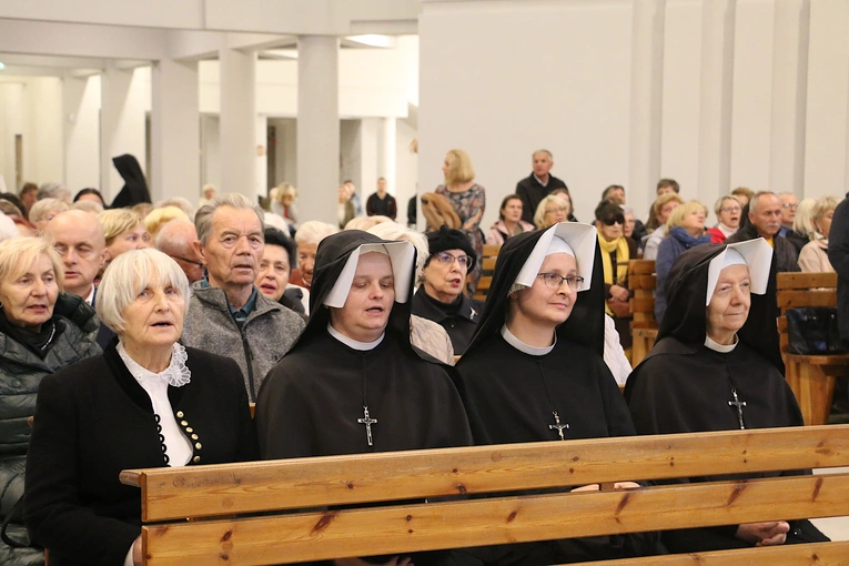 Płock. Odpust św. Faustyny