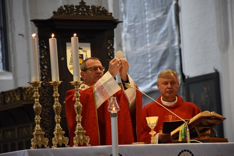 Poświęcenie sztandaru Komendy Miejskiej Państwowej Straży Pożarnej w Gdańsku