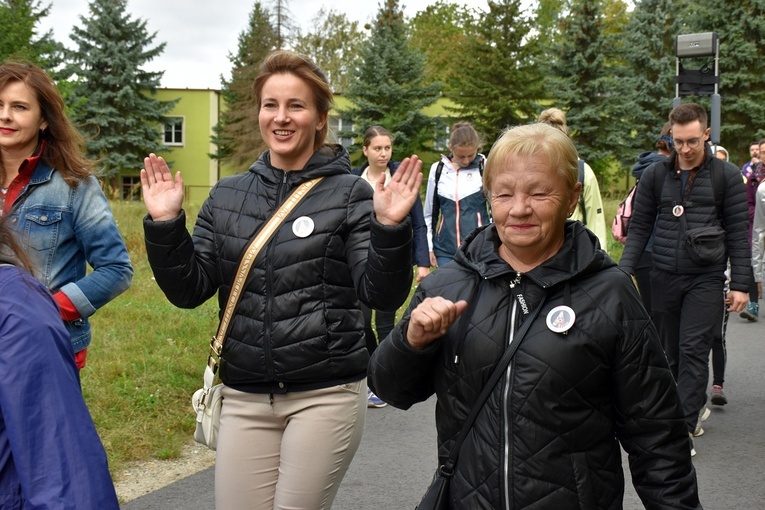 Piesza pielgrzymka z Brzegu Dolnego do Łososiowic 2023