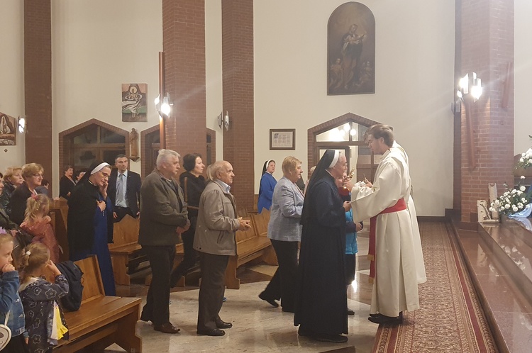 Brzesko. Wprowadzenie relikwii św. Matki Teresy z Kalkuty