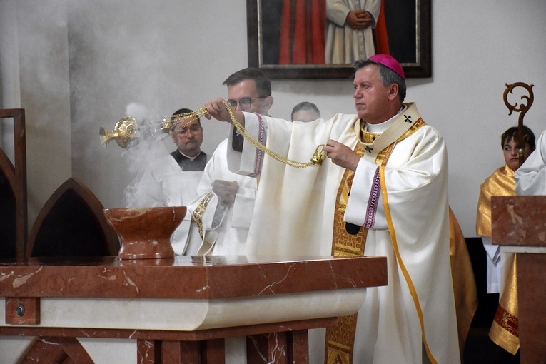 Poświęcenie kościoła pw. NMP Fatimskiej w Oleśnicy