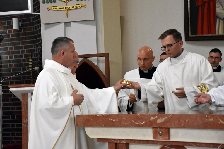 Poświęcenie kościoła pw. NMP Fatimskiej w Oleśnicy