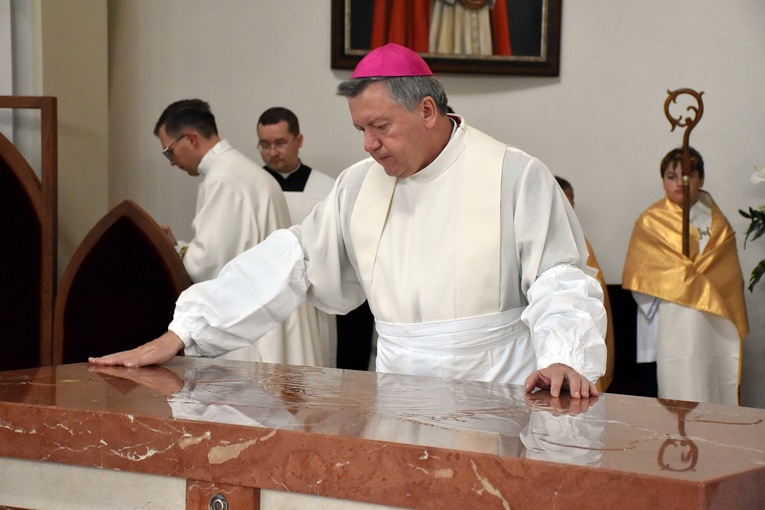 Poświęcenie kościoła pw. NMP Fatimskiej w Oleśnicy