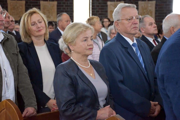 Poświęcenie kościoła pw. NMP Fatimskiej w Oleśnicy
