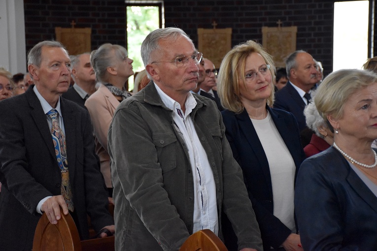 Poświęcenie kościoła pw. NMP Fatimskiej w Oleśnicy