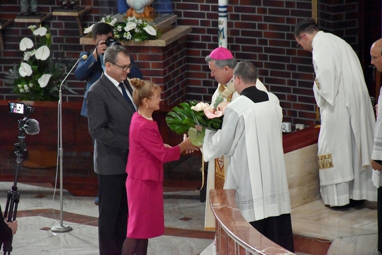 Poświęcenie kościoła pw. NMP Fatimskiej w Oleśnicy