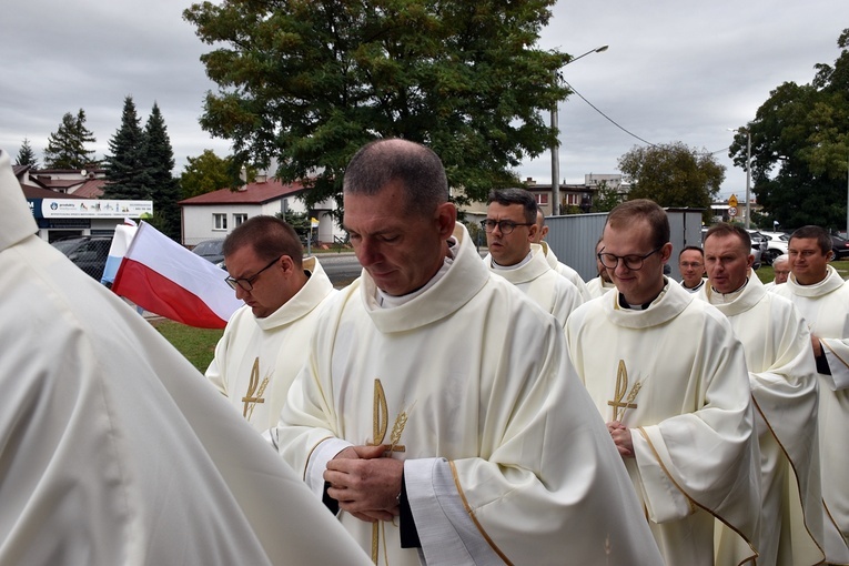 Poświęcenie kościoła pw. NMP Fatimskiej w Oleśnicy