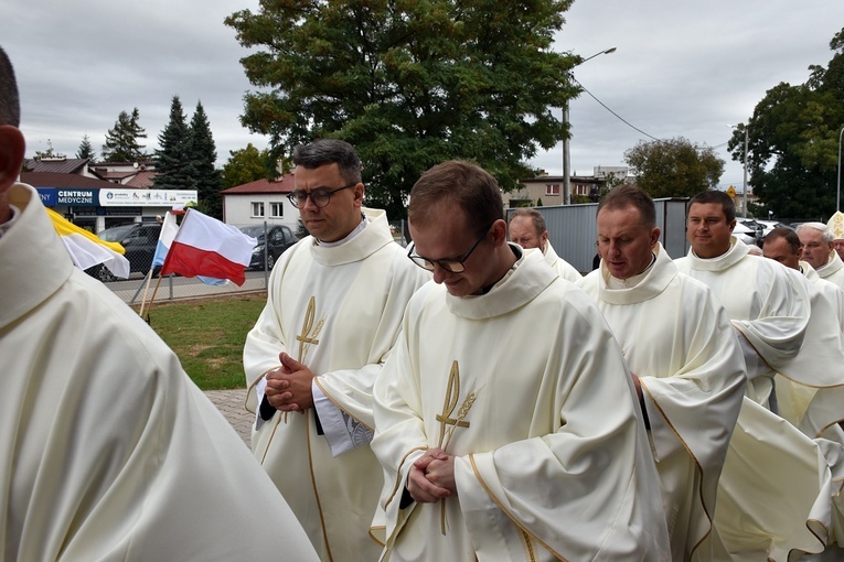 Poświęcenie kościoła pw. NMP Fatimskiej w Oleśnicy