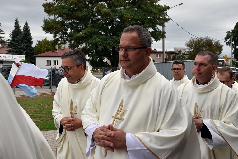 Poświęcenie kościoła pw. NMP Fatimskiej w Oleśnicy