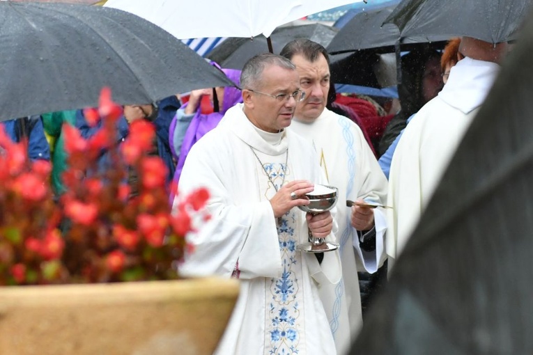 Pielgrzymka różańcowa do Rokitna