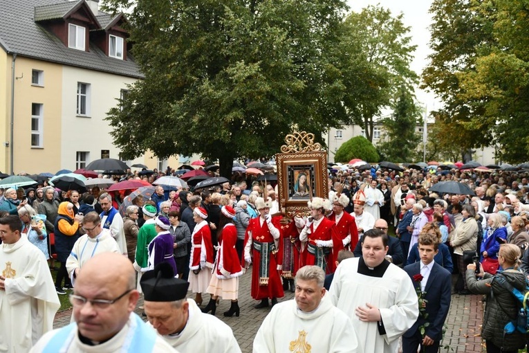 Pielgrzymka różańcowa do Rokitna