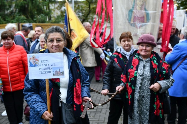 Pielgrzymka różańcowa do Rokitna