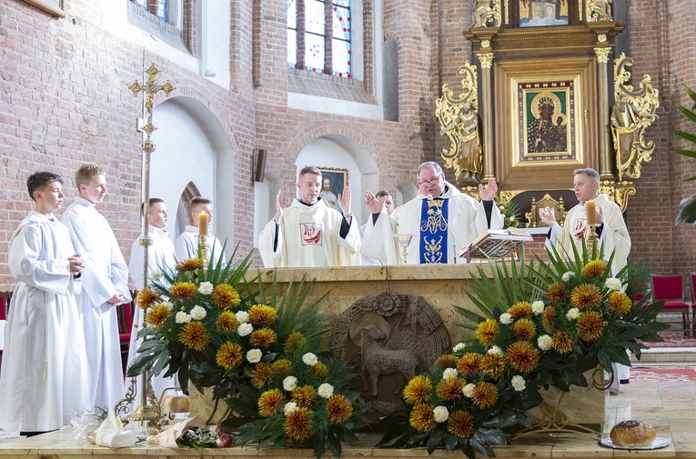 Msza św. w 70-lecie istnienia Szkoły Morskiej