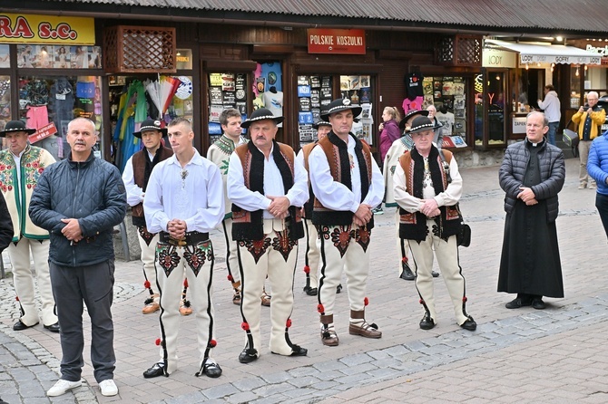 Męski Różaniec na Krupówkach 