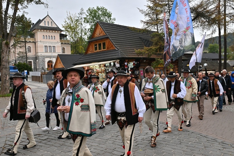 Męski Różaniec na Krupówkach 