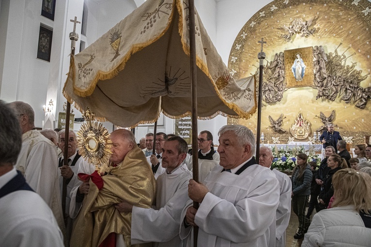 Sanktuarium Matki Bożej Różańcowej - Pośredniczki Wszelkich Łask w Piasecznie