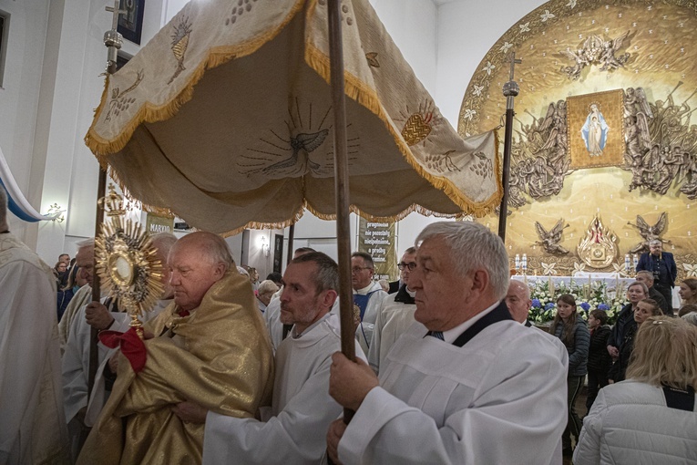 Sanktuarium Matki Bożej Różańcowej - Pośredniczki Wszelkich Łask w Piasecznie