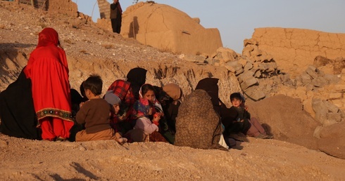 Afganistan: już 2000 ofiar śmiertelnych trzęsienia ziemi 