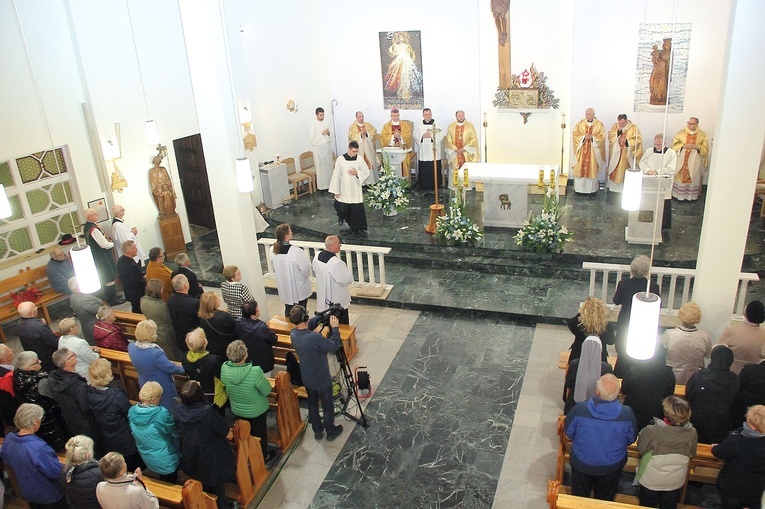 Konsekracja kościoła w Unieściu