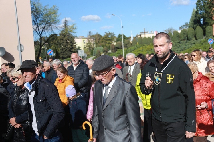 Różaniec dla życia w Mielcu