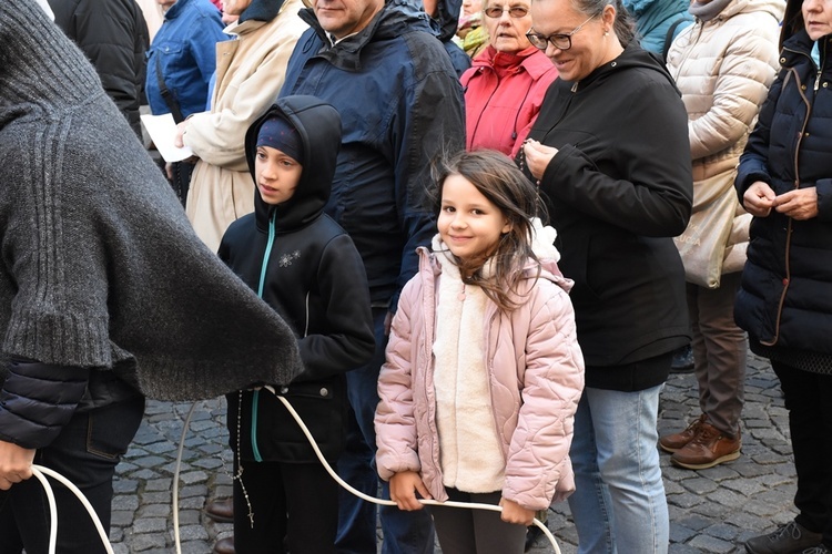 Rodzinna Procesja Różańcowa