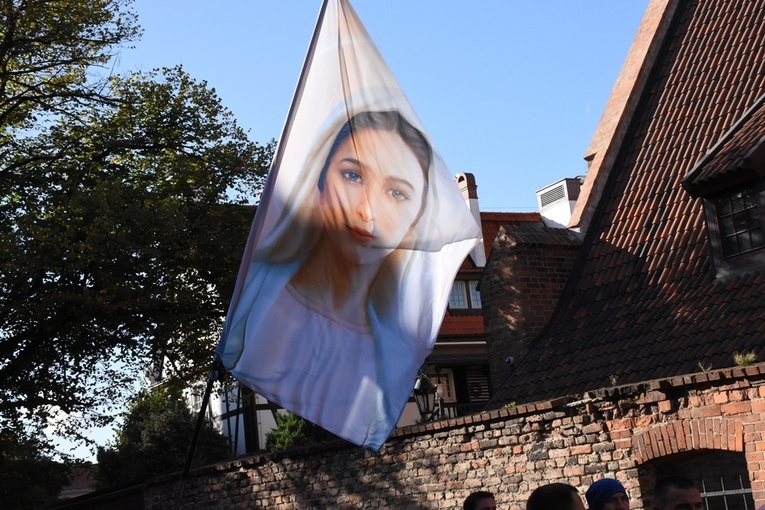 Rodzinna Procesja Różańcowa