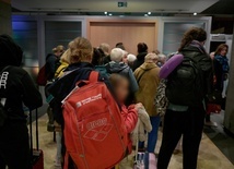 Szef MSZ: około 1 tys. polskich obywateli chce wyjechać z Izraela; ewakuacja będzie "dwutorowa"
