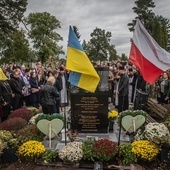 Polacy ufundowali pomnik nagrobny ukraińskiemu żołnierzowi na Wołyniu