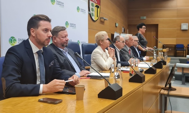 Dąbrowa Górnicza. Odbyła się debata pod hasłem "Zdrowie po wyborach – kluczowe wyzwania"