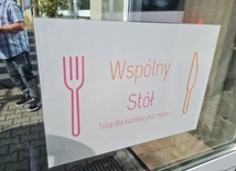 Rybnik. "Wspólny stół" dla ubogich i samotnych działa od roku