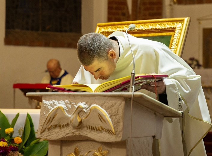 Wprowadzenie obrazu do karlińskiego kościoła, cz. 2