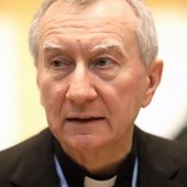 Kard. Parolin: atak na Izrael był nieludzki, uzasadniona obrona niech nie uderza w ludność cywilną