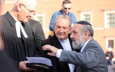 Naczelny Rabin Polski podczas międzyreligijnej modlitwy: Jesteśmy razem, by prosić o pokój