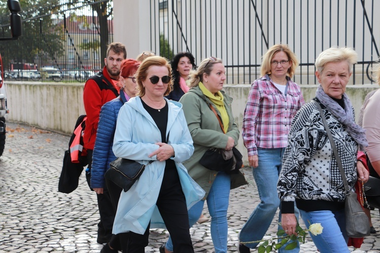 X Diecezjalna Pielgrzymka Kobiet "Przy sercu Maryi" - wędrówka