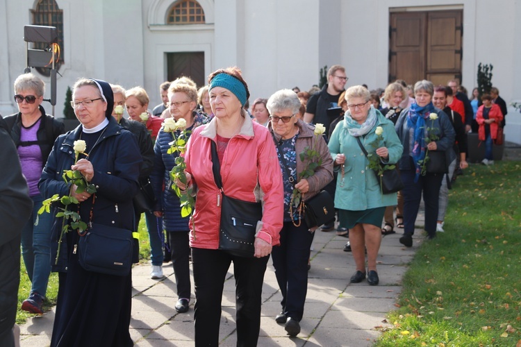 X Diecezjalna Pielgrzymka Kobiet "Przy sercu Maryi" - wędrówka