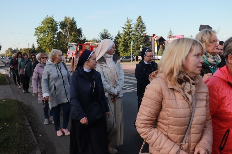 X Diecezjalna Pielgrzymka Kobiet "Przy sercu Maryi" - wędrówka