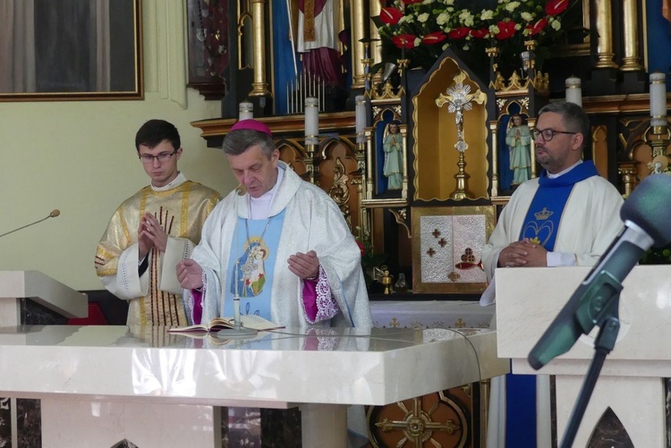 Poświęcenie kościoła Matki Bożej Szkaplerznej w Godziszce