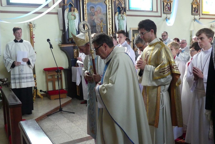 Poświęcenie kościoła Matki Bożej Szkaplerznej w Godziszce