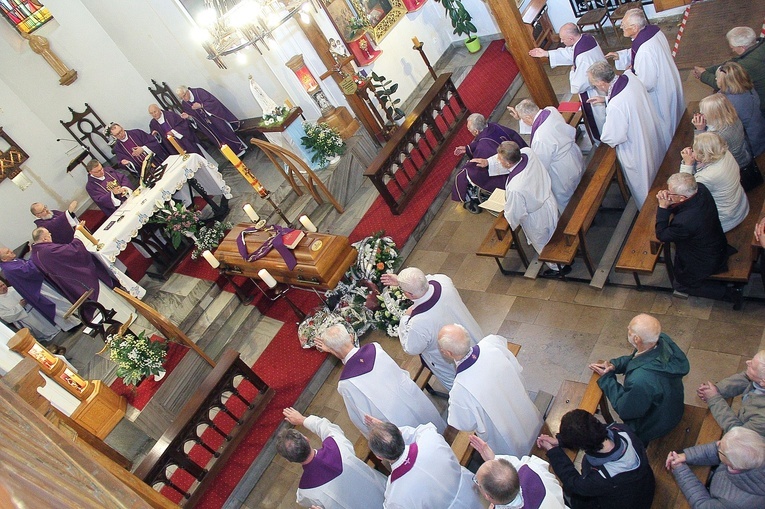 Msza pożegnalna śp. ks. Franciszka Puchalskiego
