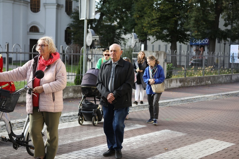 X Diecezjalna Pielgrzymka Kobiet - wędrówka cz. 2