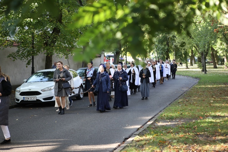 X Diecezjalna Pielgrzymka Kobiet - wędrówka cz. 2