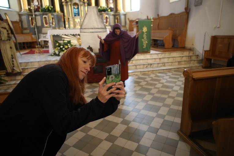X Diecezjalna Pielgrzymka Kobiet - wędrówka cz. 2