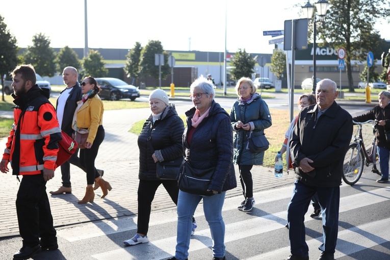 X Diecezjalna Pielgrzymka Kobiet - wędrówka cz. 2