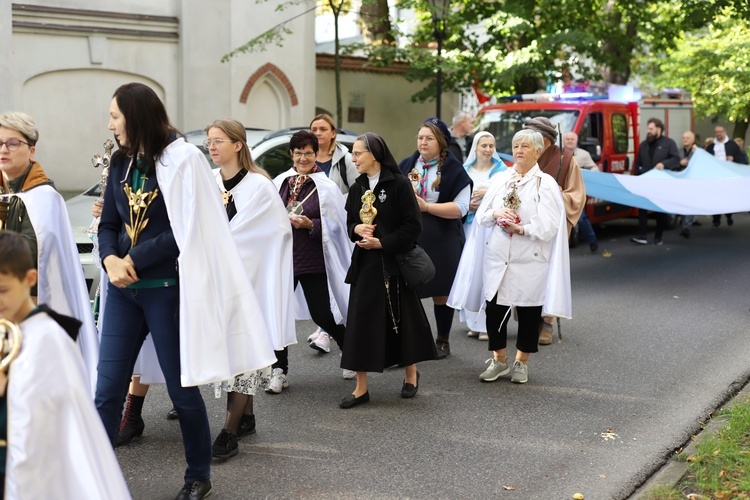 X Diecezjalna Pielgrzymka Kobiet - wędrówka cz. 2