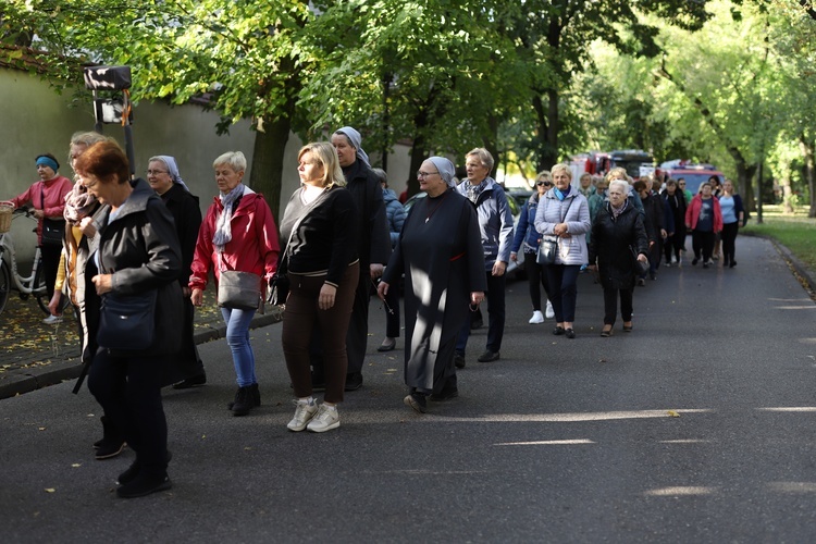 X Diecezjalna Pielgrzymka Kobiet - wędrówka cz. 2