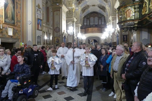 Zakończenie peregrynacji relikwii bł. rodziny Ulmów w Rychwałdzie
