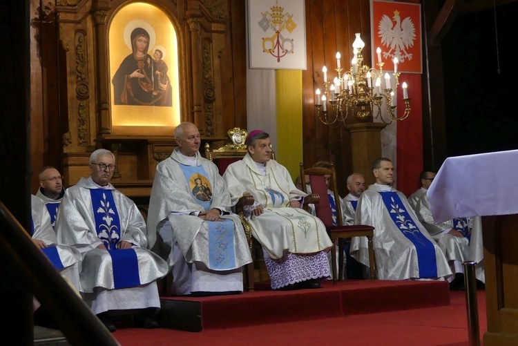 Zakończenie peregrynacji relikwii bł. rodziny Ulmów w Rychwałdzie