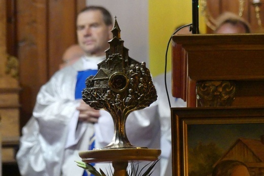 Zakończenie peregrynacji relikwii bł. rodziny Ulmów w Rychwałdzie