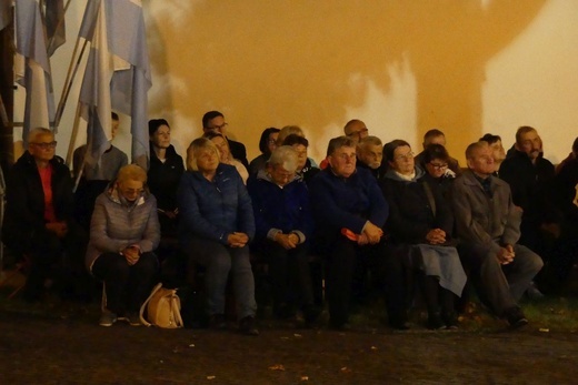 Zakończenie peregrynacji relikwii bł. rodziny Ulmów w Rychwałdzie